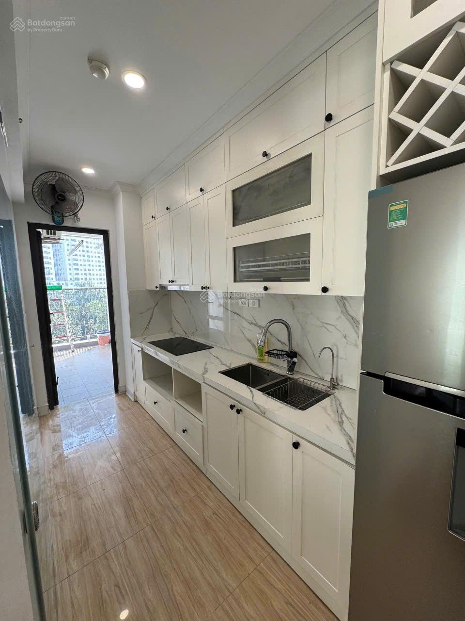 Siêu hiếm căn góc 3 phòng ngủ 2WC diện tích 90m2 sổ đỏ chung cư Rainbow Linh Đàm - 7.7 tỷ có TL Siêu hiếm căn góc 3 phòng ngủ 2WC diện tích 90m2 sổ đỏ chung cư Rainbow Linh Đàm - 7.7 tỷ có TL