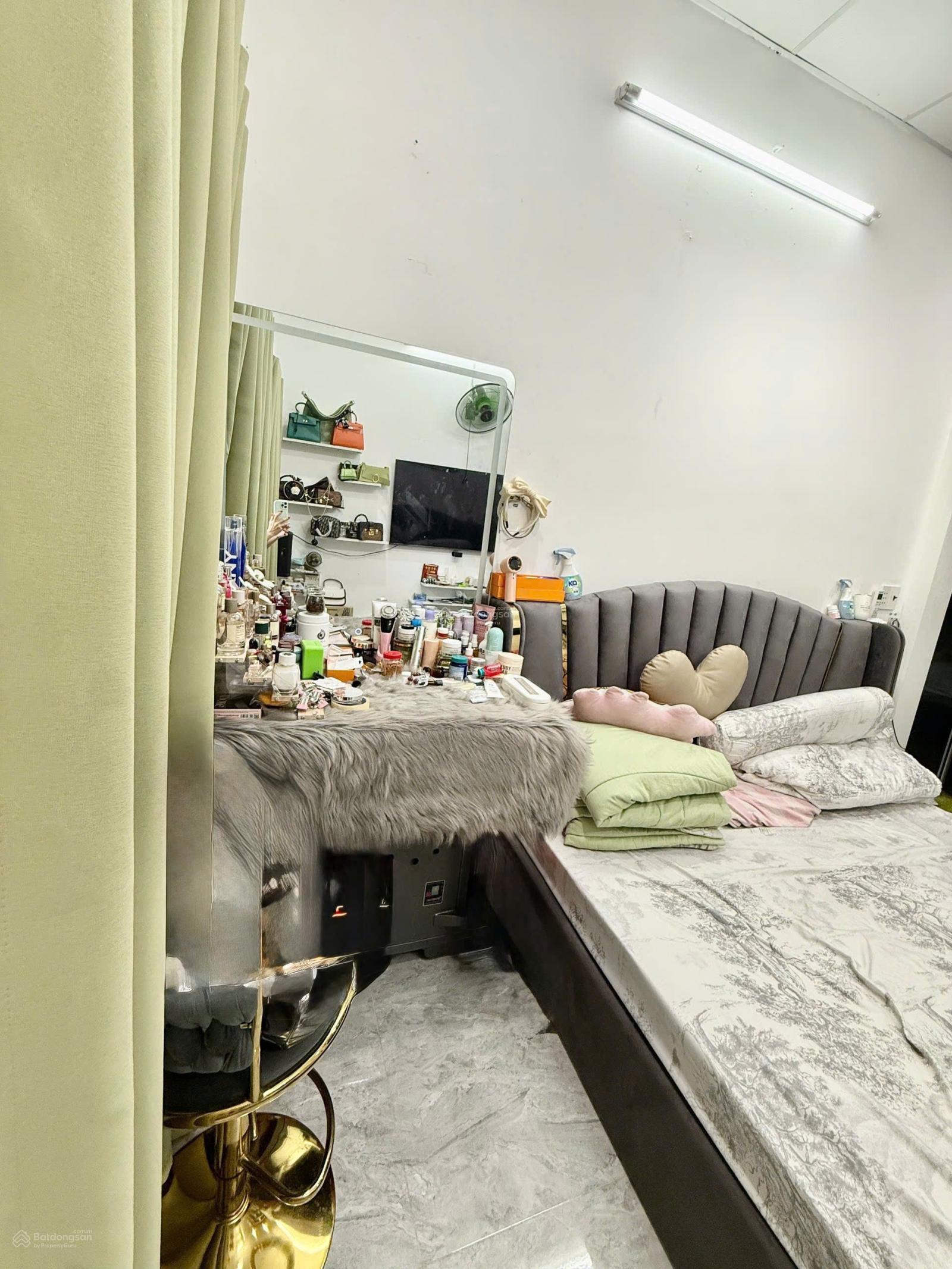 Nhà đẹp giá tốt hẻm ba gác an ninh Nhà đẹp giá tốt hẻm ba gác an ninh