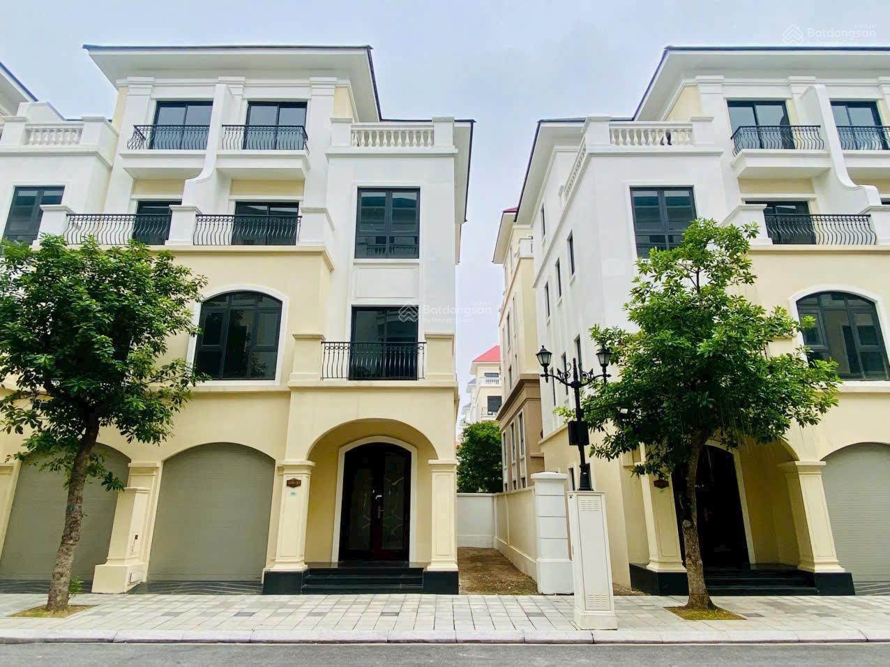 Hoa Hậu San Hô 128m xuất hiện giá rẻ vô cùng ! - có gara oto - sân vườn - trung tâm của trung tâm Hoa Hậu San Hô 128m xuất hiện giá rẻ vô cùng ! - có gara oto - sân vườn - trung tâm của trung tâm