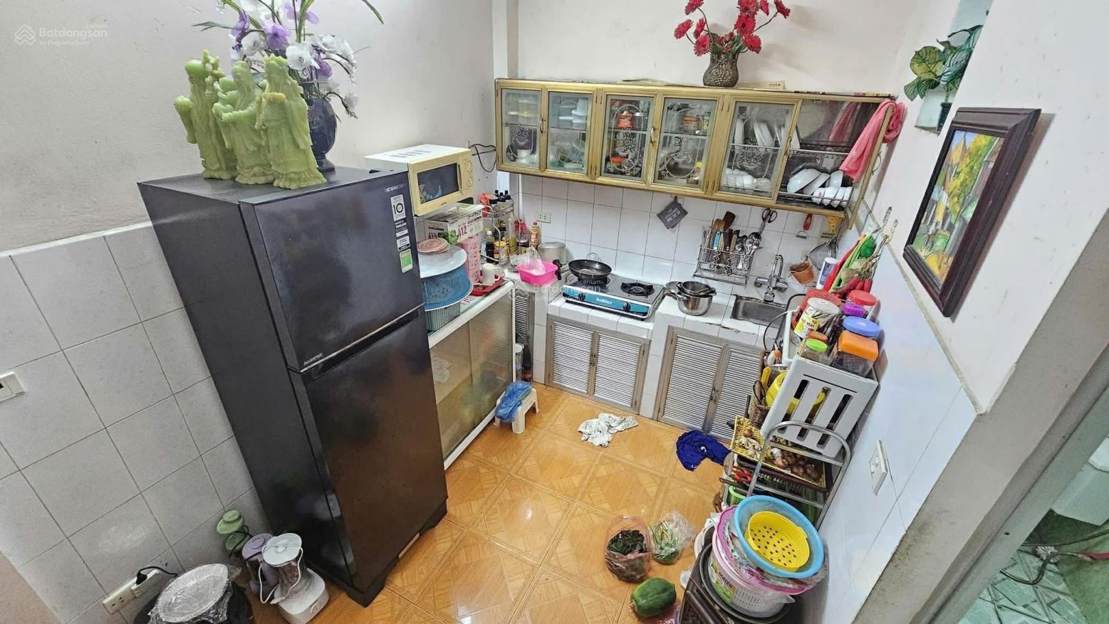 Bán nhà ngõ nông gần phố 8 tỷ 40m2 3 tầng MT 3,8m ô tô đỗ gần phố Vĩnh Phúc Ba Đình