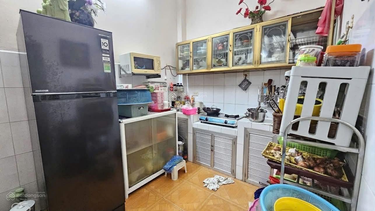 Bán nhà ngõ nông gần phố 8 tỷ 40m2 3 tầng MT 3,8m ô tô đỗ gần phố Vĩnh Phúc Ba Đình