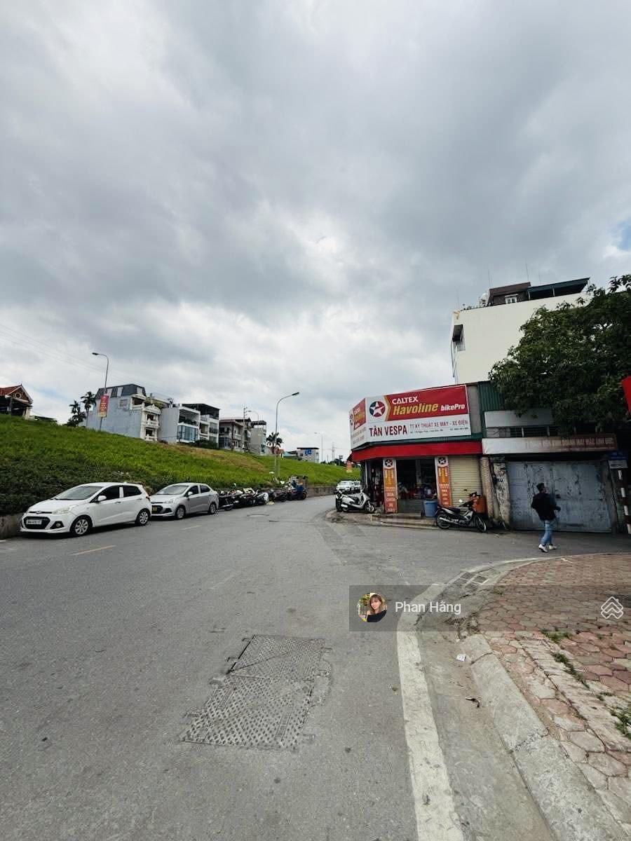 Bán nhà mặt phố Ngọc Thuỵ - toà building 100m2 6T thang máy - oto tránh dừng đỗ ngày đêm vỉa hè KD