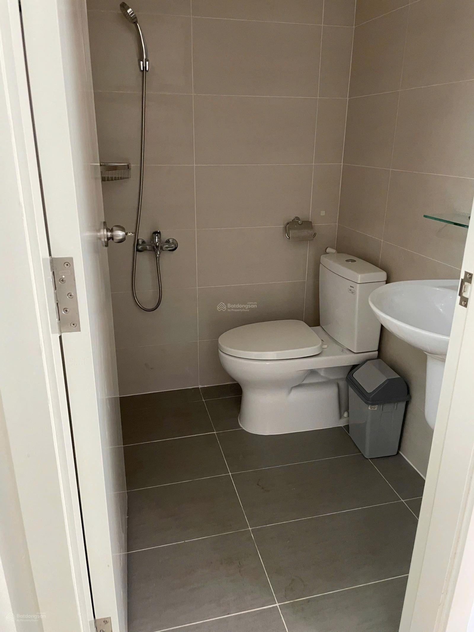 Cho thuê CC Luxcity Quận 7, 70m 2pn 2wc full nội thất, giá 11tr LH 0937 961 *** Thảo