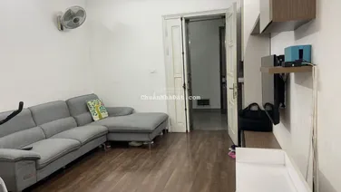 Chính chủ cho thuê căn hộ toà 15B phố Đông Quan, Quan Hoa, Cầu Giấy, 17 triệu/tháng