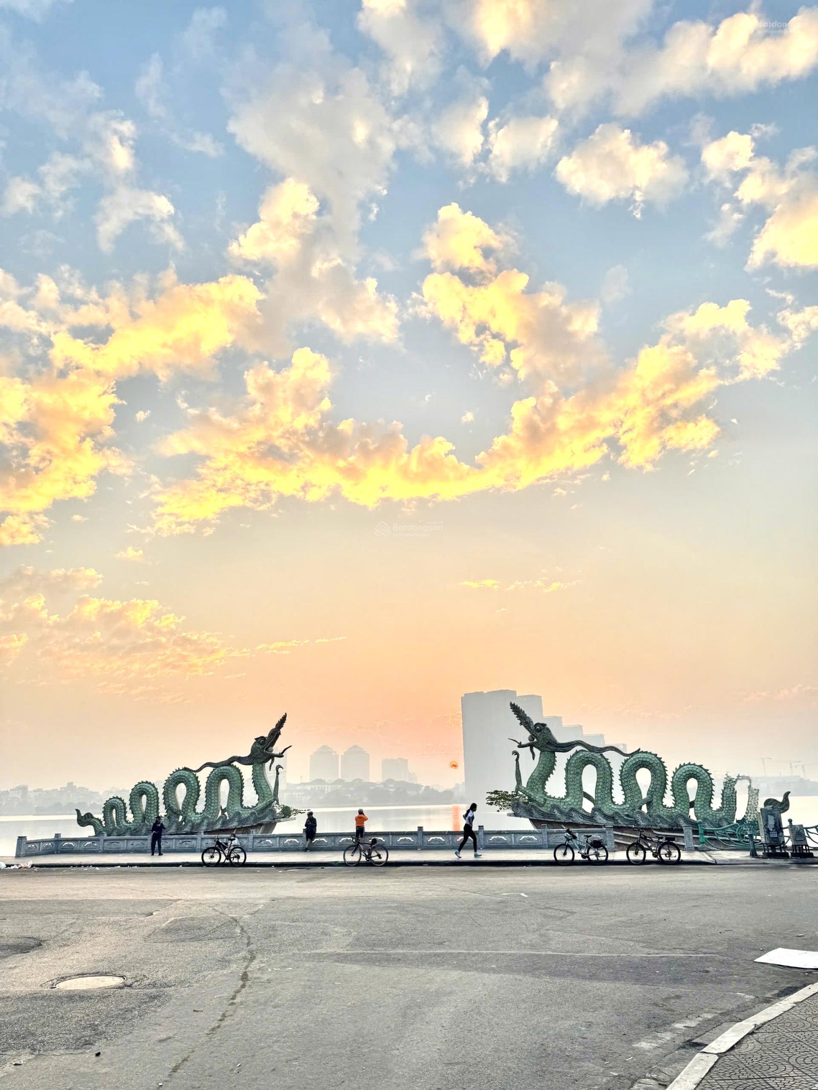 Chính chủ bán mảnh đất nở hậu, mặt tiền hơn 7m gần phố Vệ Hồ, thông Hồ Tây. 141.2m2, giá 28 tỷ Chính chủ bán mảnh đất nở hậu, mặt tiền hơn 7m gần phố Vệ Hồ, thông Hồ Tây. 141.2m2, giá 28 tỷ