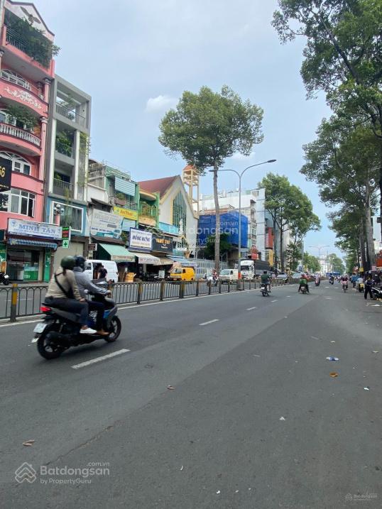 Bán nhà MT Cách Mạng Tháng 8 Quận 10 DT:4x25m 7 tầng giá 28.5 tỷ đang cho spa thuê 80tr/th)