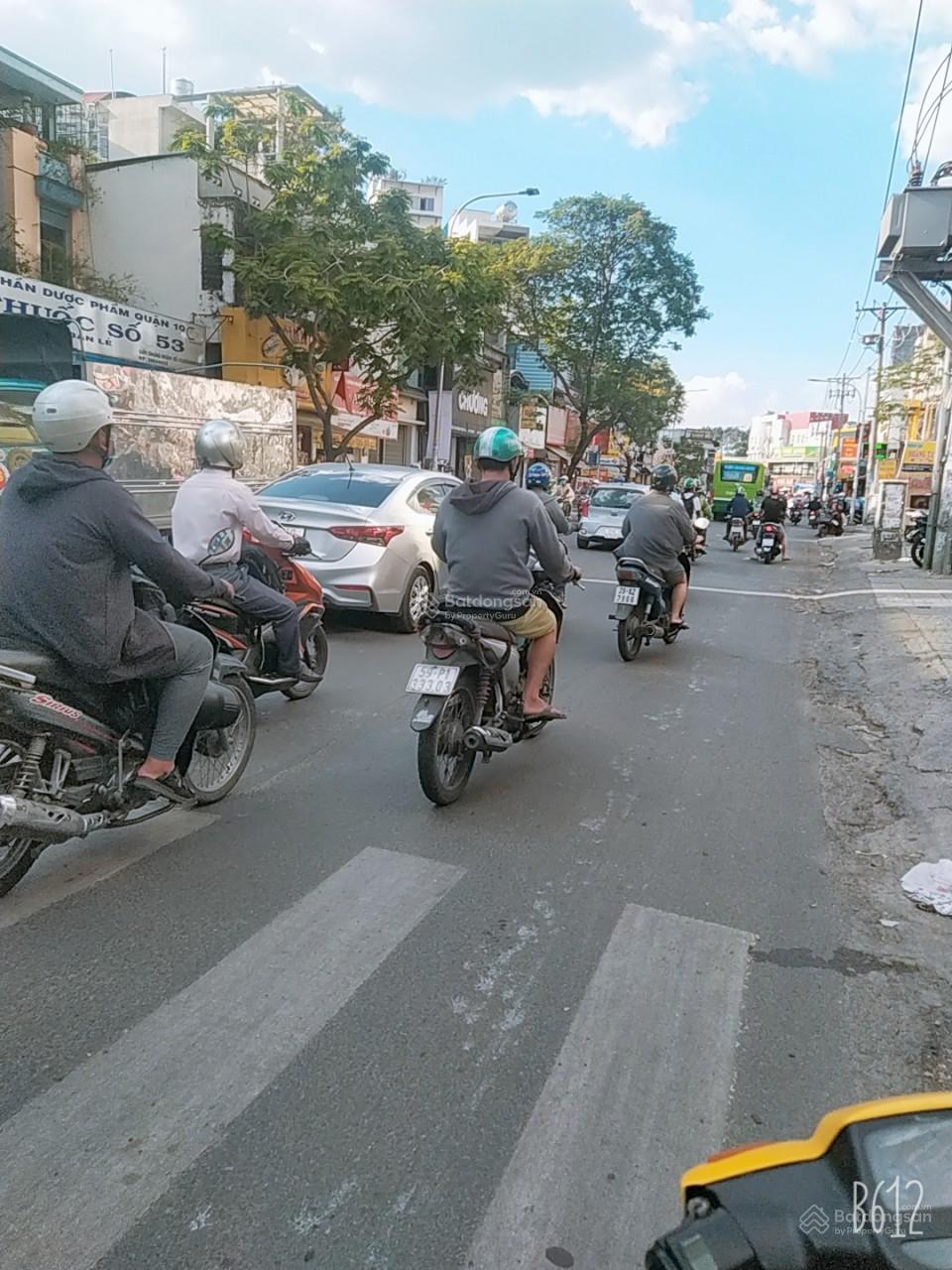 Bán nhà MTKD đường Trịnh Đình Trọng đoạn VIP nhất. DT: (7x26m CN: 176m2) 3 tầng. Giá: 27tỷ TL Bán nhà MTKD đường Trịnh Đình Trọng đoạn VIP nhất. DT: (7x26m CN: 176m2) 3 tầng. Giá: 27tỷ TL