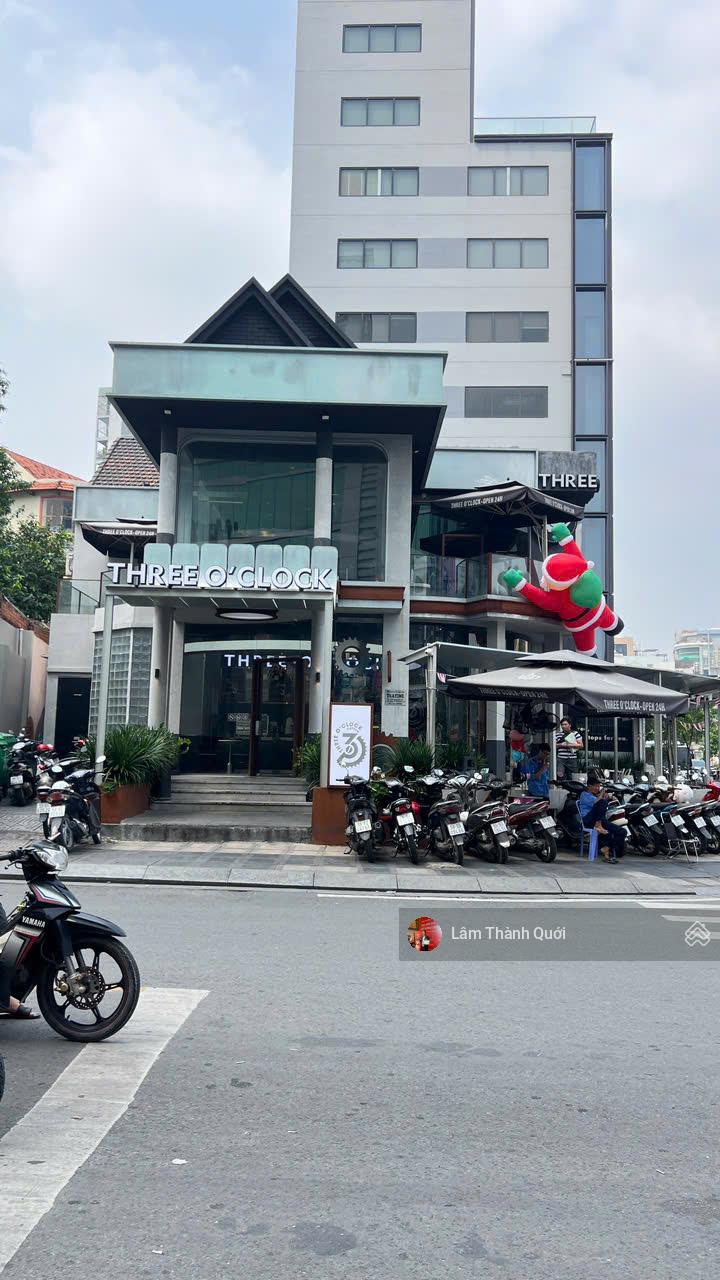 Bán nhà 2MT 79 - 81 Nguyễn Văn Trỗi, 17x20, 329m2, 1 lầu, góc 2 MT đường, 350 tỷ