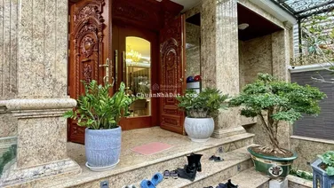 Biệt thự Hồng Tiến Bồ Đề - 100% gỗ gõ đỏ, đá nguyên khối 128m2 6tầng thang máy MT 11m chỉ 29tỷ