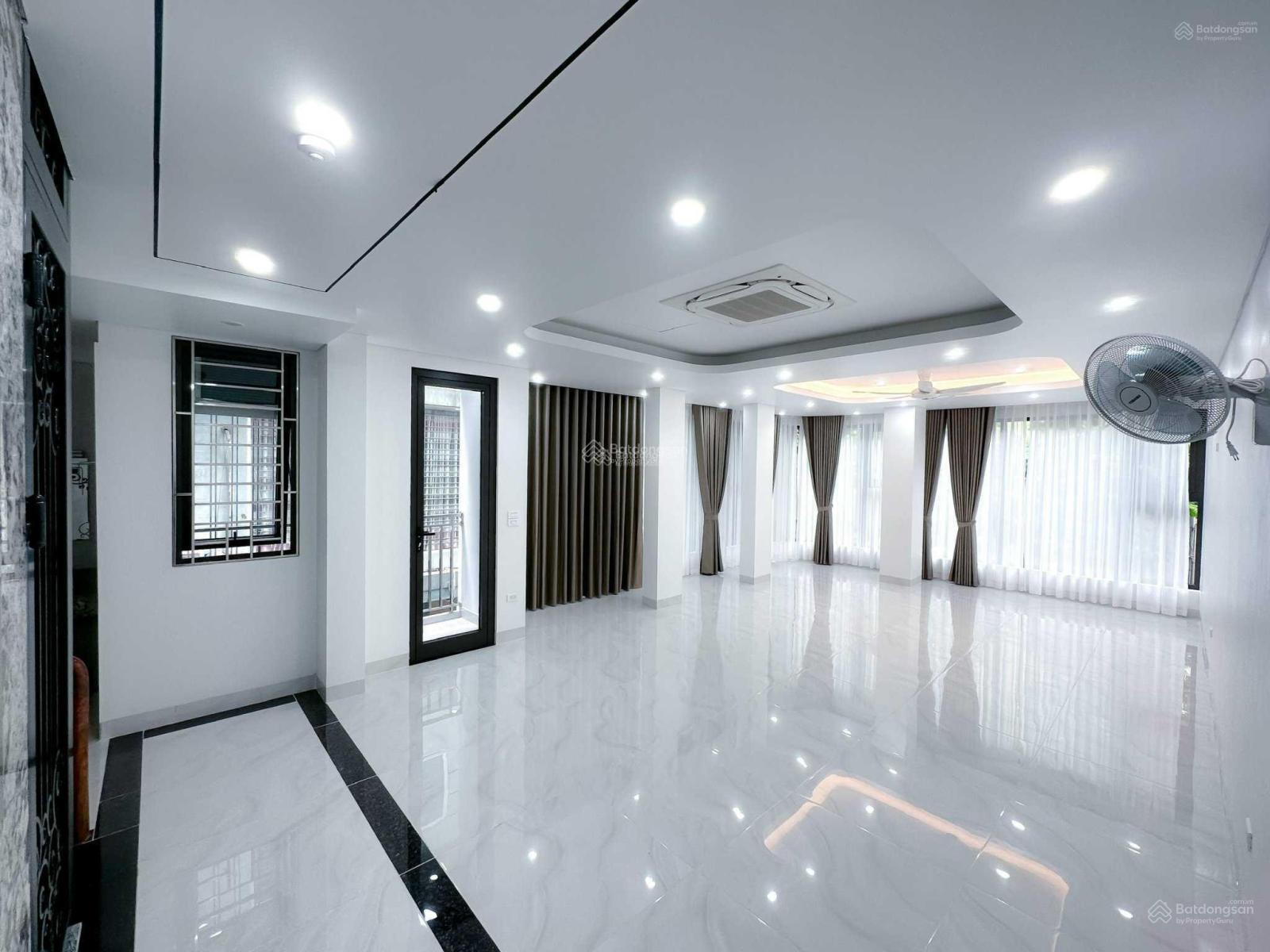 Lô Góc phố Trung Kính - Yên Hòa: 135m2 - 5 tầng - ô tô đỗ xung quanh - 37tr/th Lô Góc phố Trung Kính - Yên Hòa: 135m2 - 5 tầng - ô tô đỗ xung quanh - 37tr/th