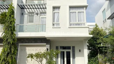 Cần cho thuê biệt thự song lập Villa Park thiết kế 1 trệt 2 lầu, full nội thất và nội thất cơ bản