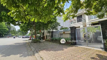 Chính chủ bán biệt thự hồ Văn Quán-KĐT Văn Quán,Hà Đông DT 210m2. KD cực tốt. Ở cực sướng giá 79tỷ6
