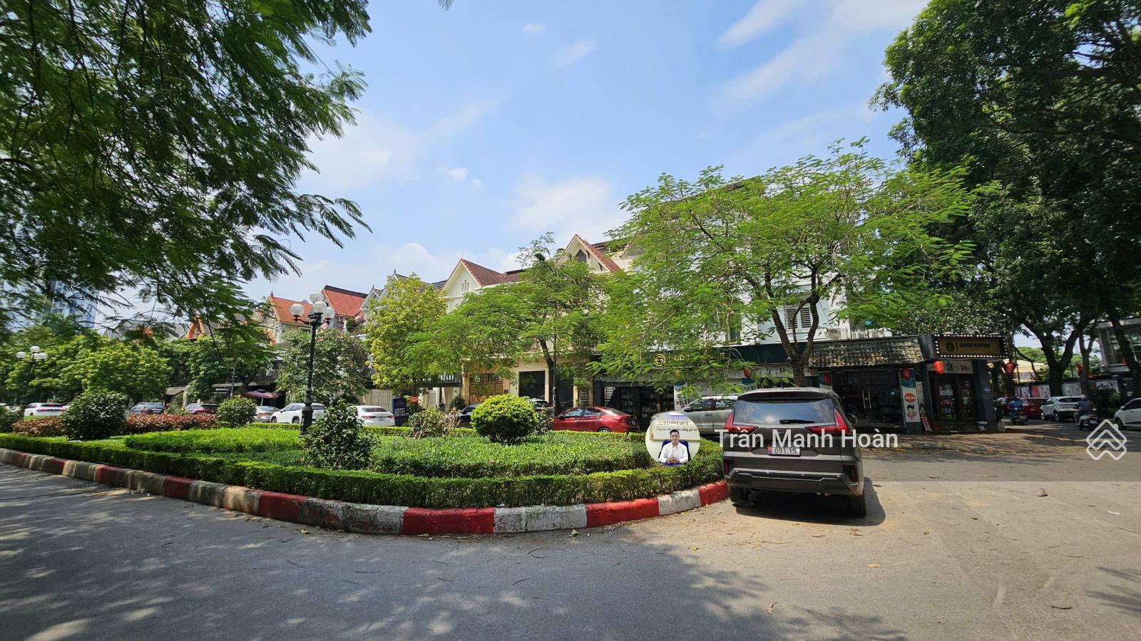 Chính chủ bán biệt thự hồ Văn Quán-KĐT Văn Quán,Hà Đông DT 210m2. KD cực tốt. Ở cực sướng giá 79tỷ6 Chính chủ bán biệt thự hồ Văn Quán-KĐT Văn Quán,Hà Đông DT 210m2. KD cực tốt. Ở cực sướng giá 79tỷ6