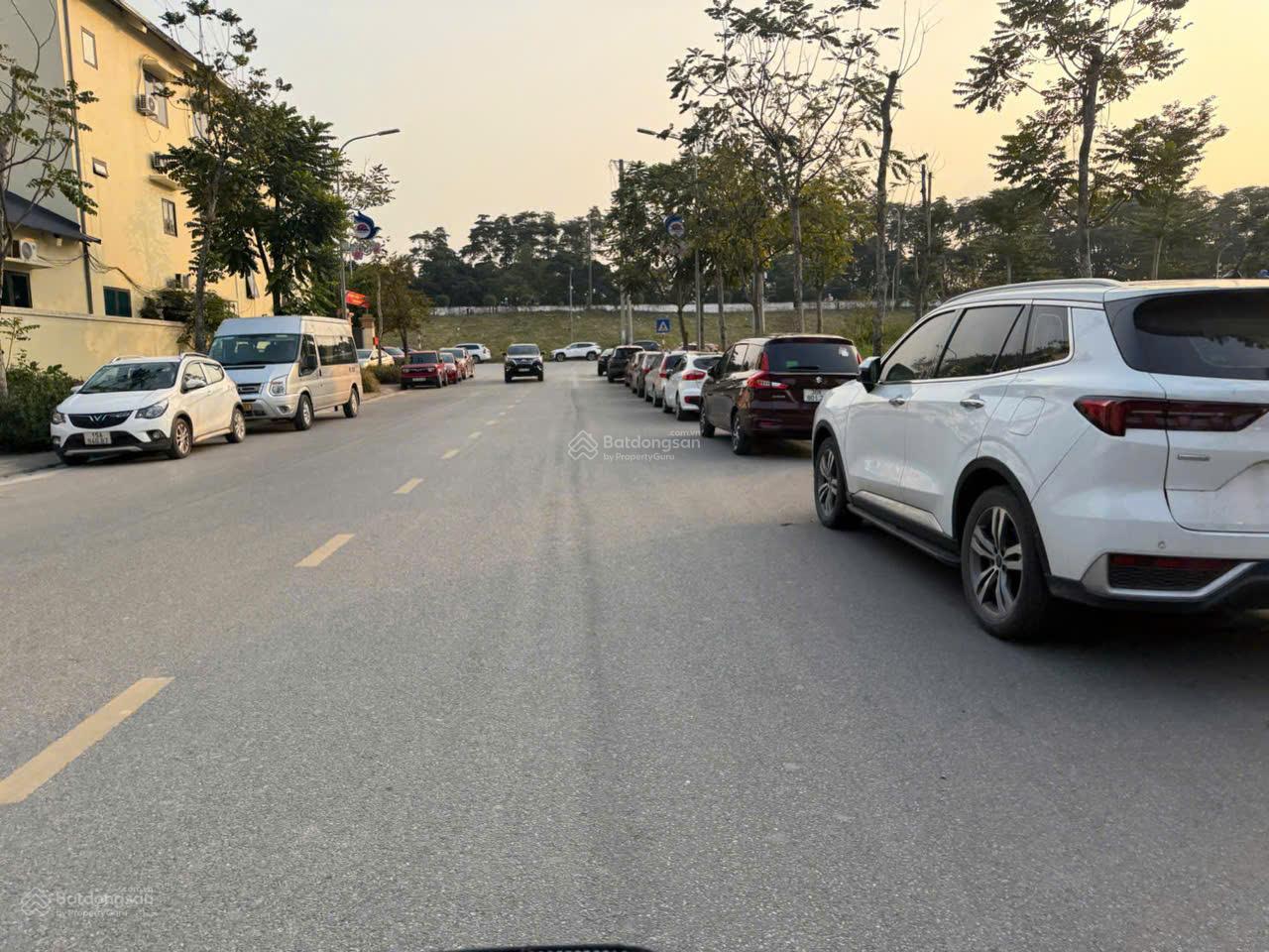 Cần bán nhà mặt phố Trần Đăng Khoa, Cổ Linh, Long Biên, Hà Nội