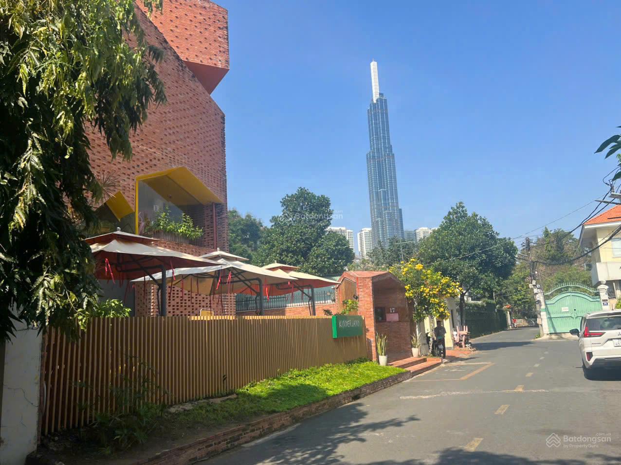 Giảm thêm 12 tỷ bán khuôn đất ngang 12mx22m Nguyễn Sơn CTXD: Hầm 8 tầng giá: 55 tỷ