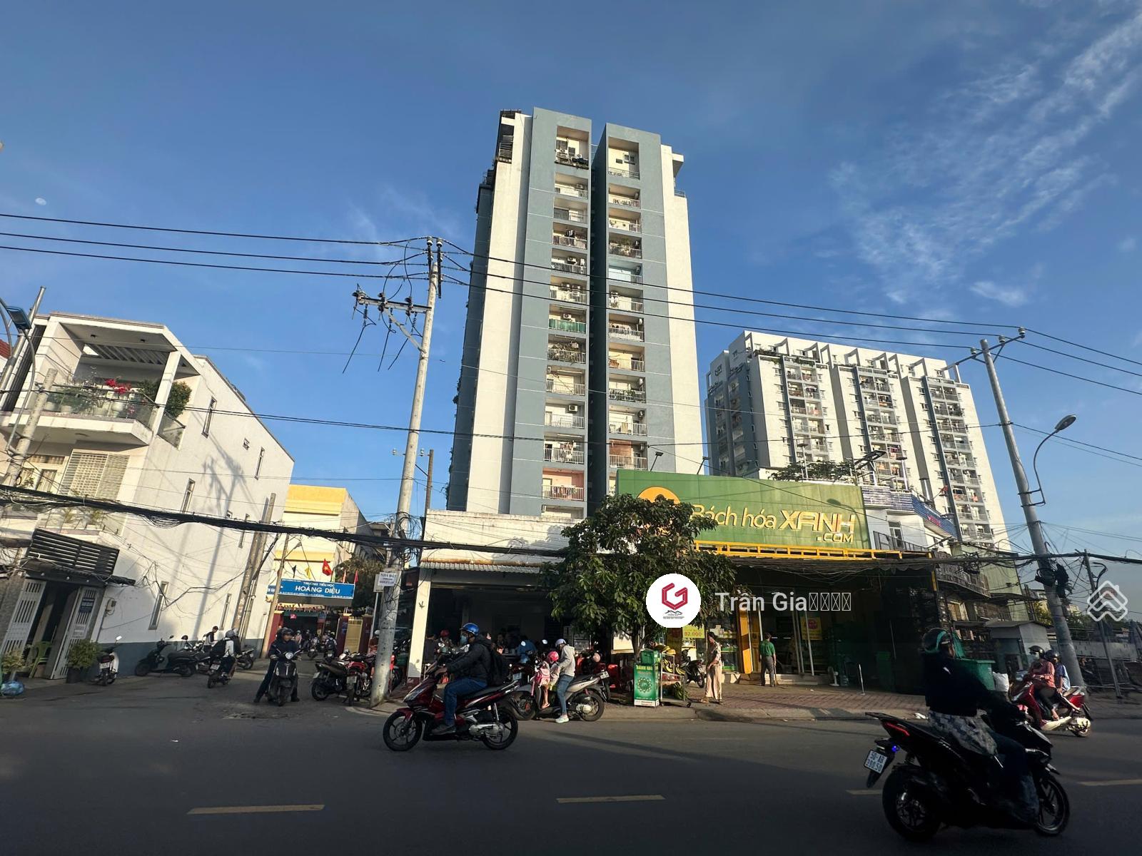 Bán nhà MT Lê Văn Chí, Ngay Góc Hoàng Diệu 2, cổng ra Chung Cư 7x24m=175m2 công nhận. Giá 26 tỷ TL