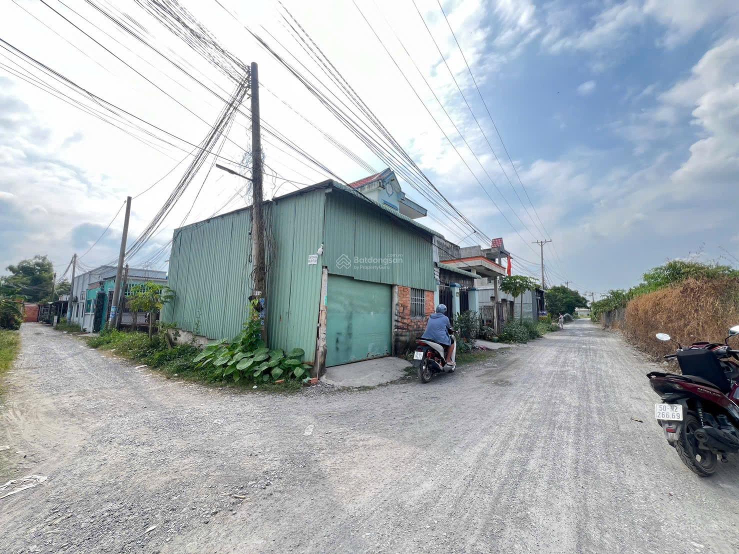 Đất Đức Hoà Đông 5x30m giá 1ty1 đường ô tô