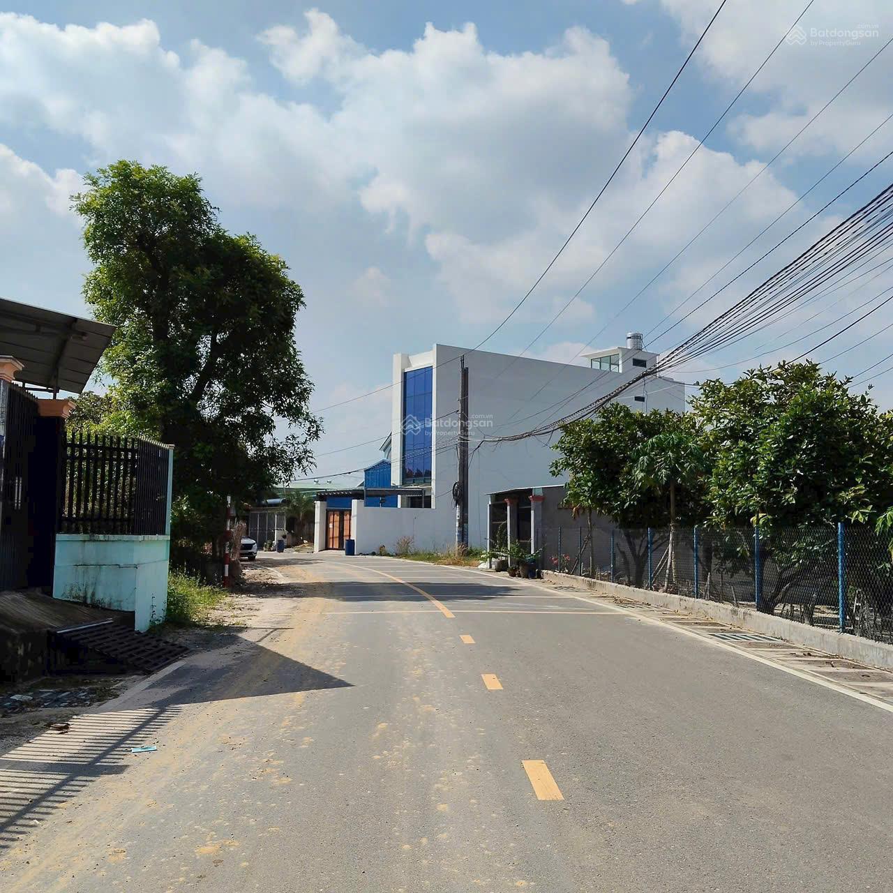 Bán đất tại Đường Bùi Thị Điệt, Xã Nhuận Đức, Củ Chi, HCM, 11,1x15 167m2 (80m2 thổ cư) hot!