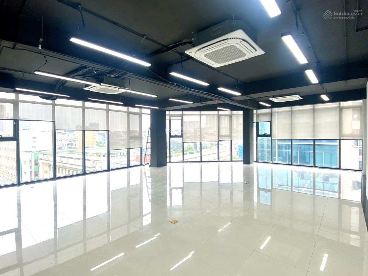 Chính chủ cần cho thuê nhà phố 950m2 sử dụng, 8 tầng 1 hầm, PCCC đầy đủ, mới 100% MT 10m