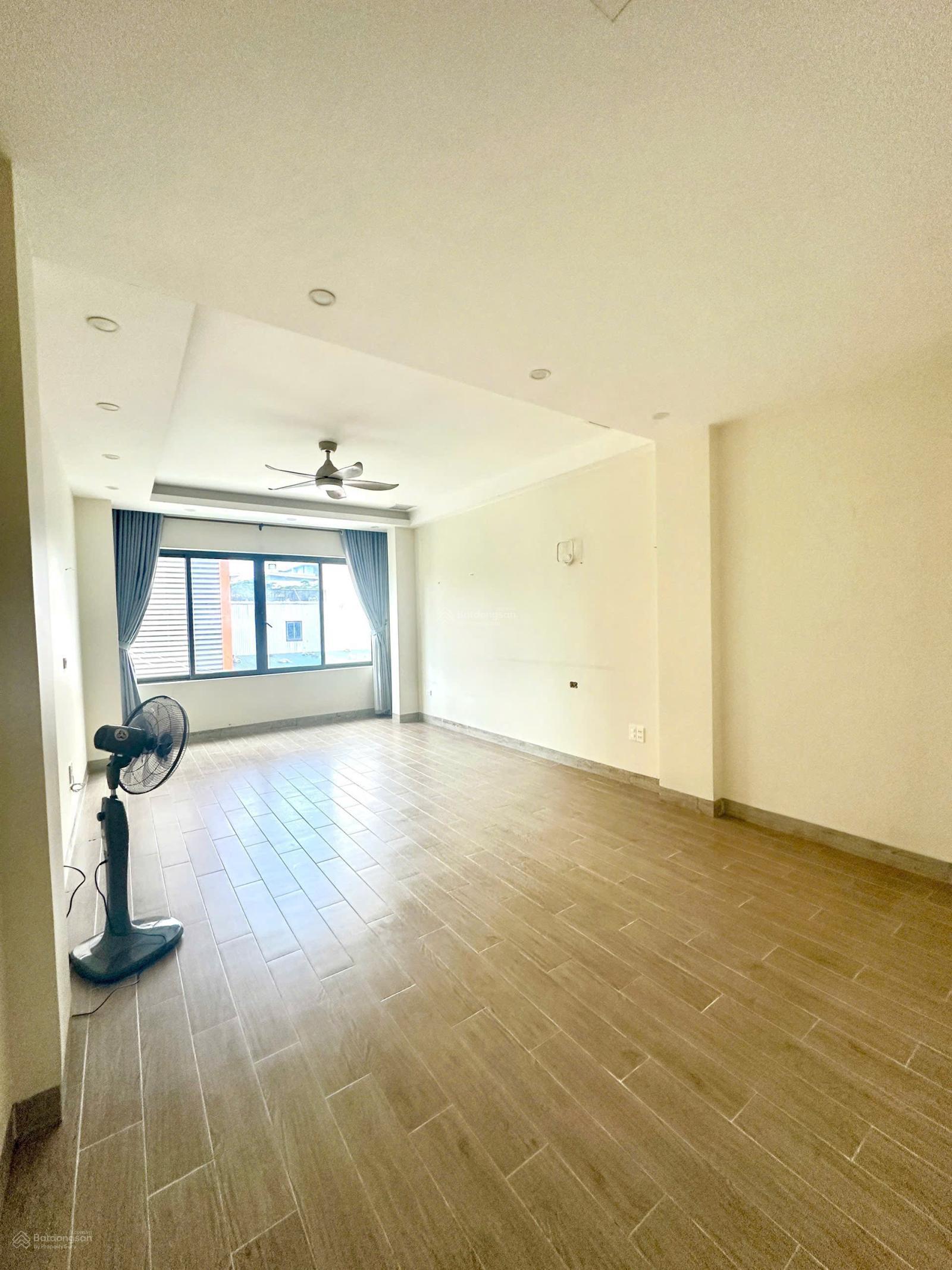 Cho thuê nhà liền kề Vạn Phúc Hà Đông, DT 70m x 6 tầng, thang máy đh, nhà mới đẹp ô tô đỗ cửa