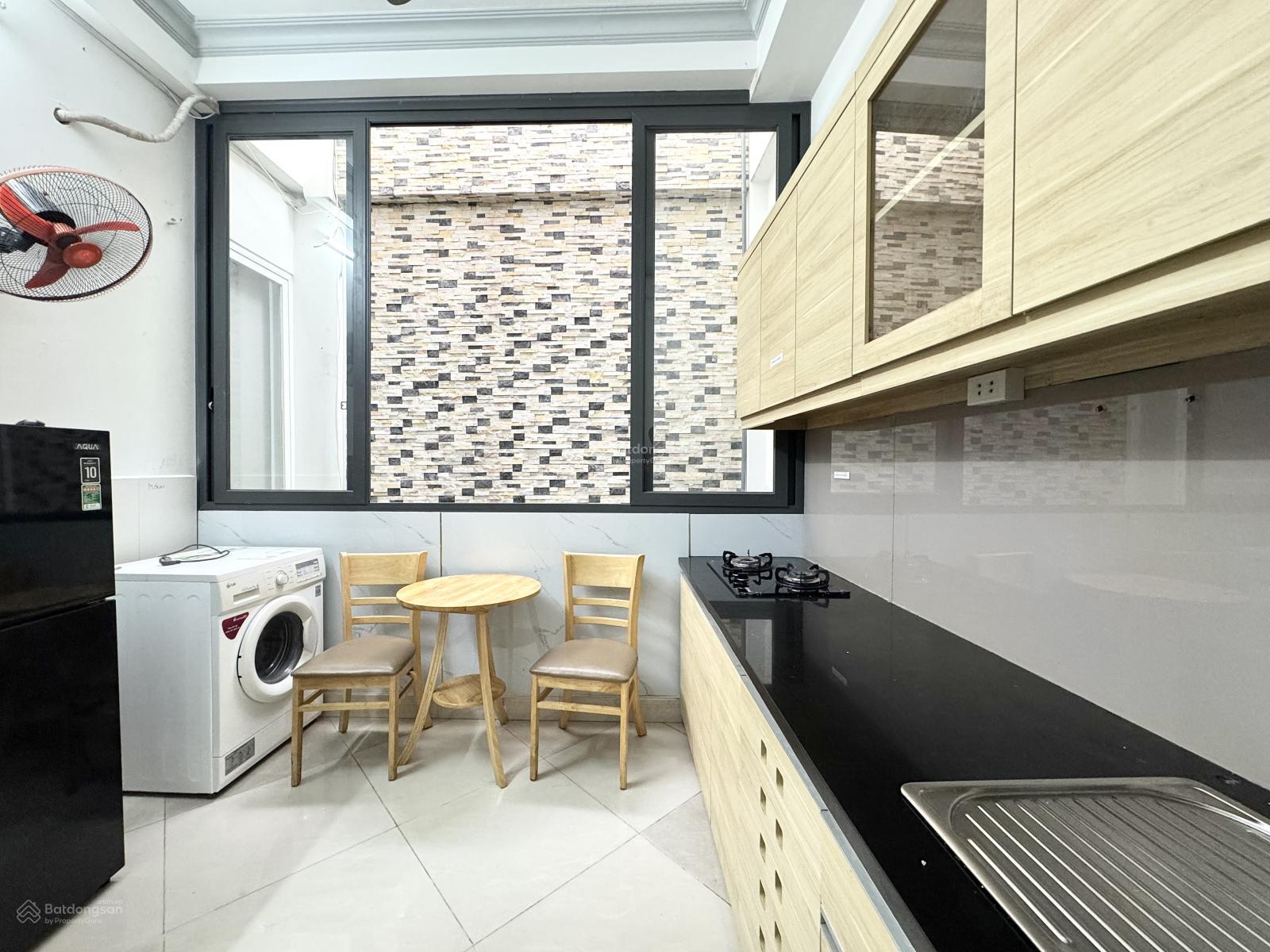 Căn hộ 1PN full NT rộng 35m2, máy giặt riêng, thang máy, gần vòng xoay Lý Thái Tổ & ĐH UEH