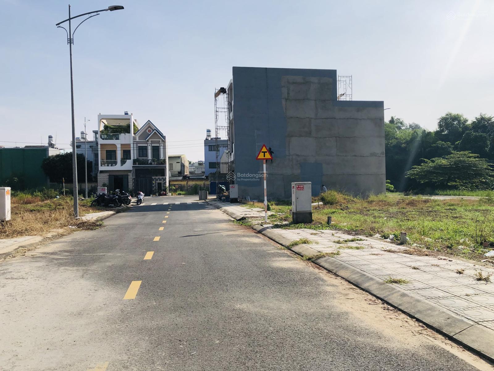 Bán gấp đất 2 mặt tiền view sông khu TDC Bình Đức 1, P Lái Thiêu ~ 72m2 full thổ cư giá 3,82 tỷ