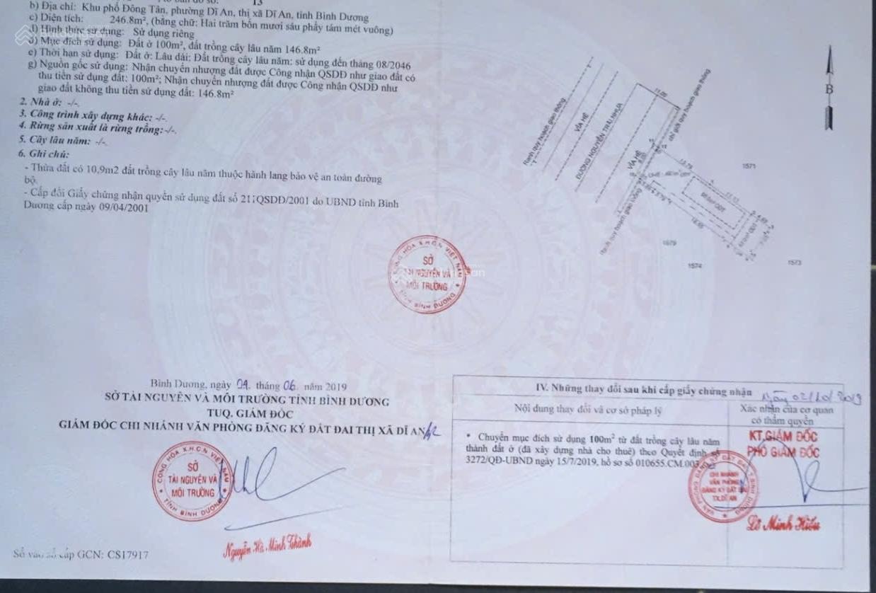 Bán mặt tiền Nguyễn trải Dĩ An 246m2 ngang 8 vuống vức thổ cư 200m