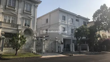 Bán nhà biệt thự song lập khu cảnh đồi,mặt tiền đường lớn 17m,phú mỹ hưng , quận 7, giá:79 tỷ