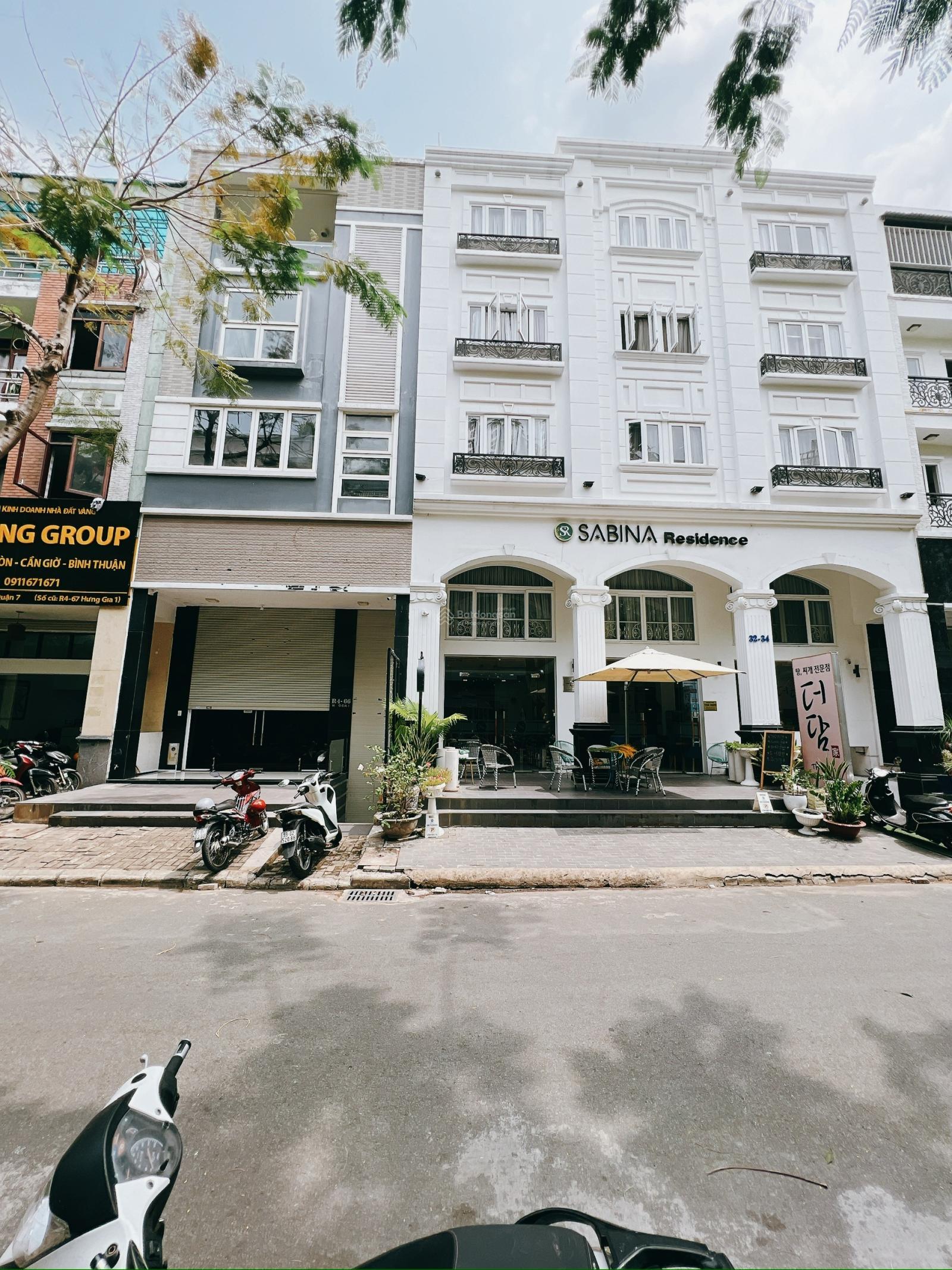 Bán 02 lô đất liền kề khu Cảnh Đồi, Phú Mỹ Hưng, Quận 7, DT đất: 12*18,5m giá: 59 tỷ. 0902 949 ***