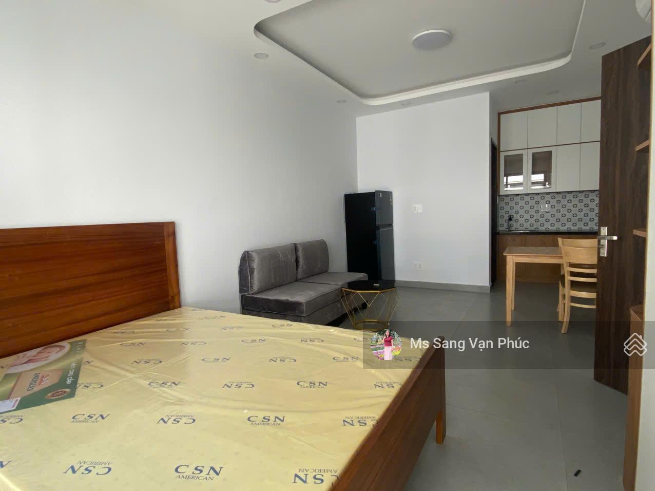 Căn hộ studio 35m2 cửa sổ - phố đi bộ - ở Vạn Phúc. Nhà nội thất mới 100%, thang máy. Giá 7.3tr