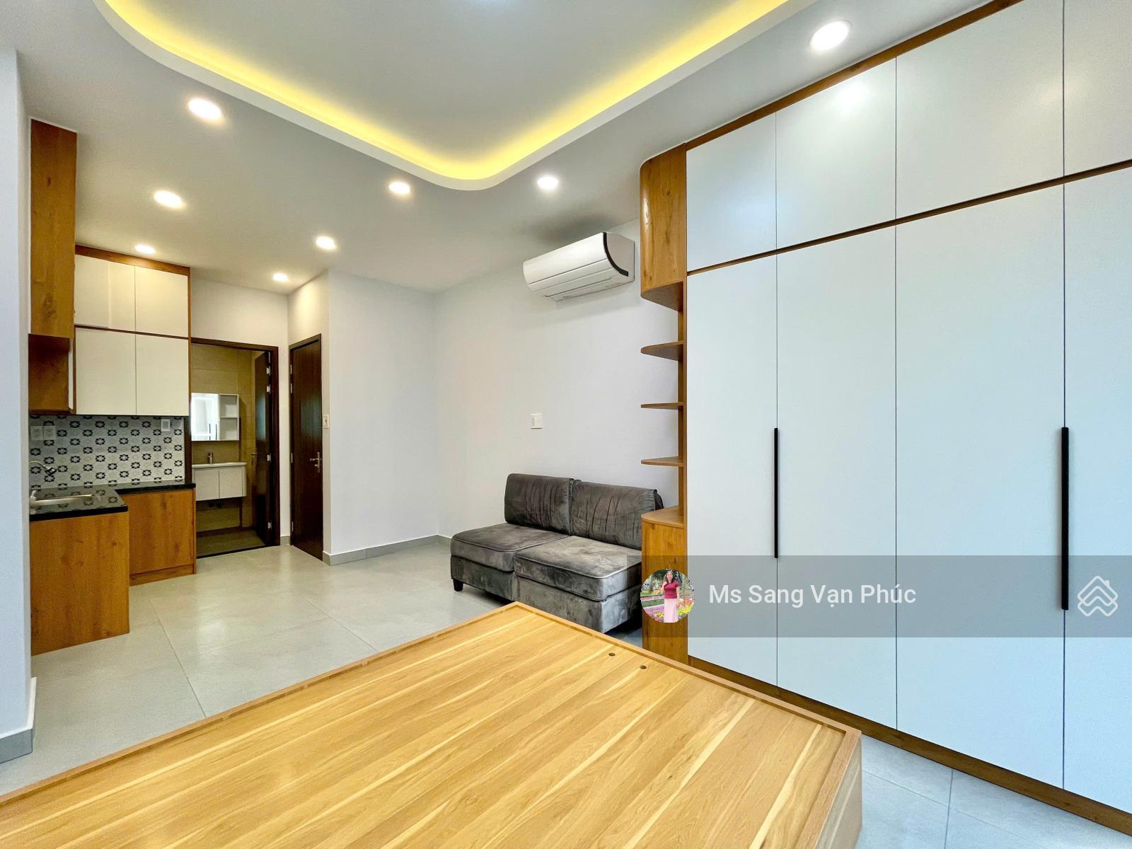 Căn hộ studio 35m2 - ban công - phố đi bộ - Vạn Phúc. Nhà nội thất mới 100%, thang máy. Giá 8.5tr