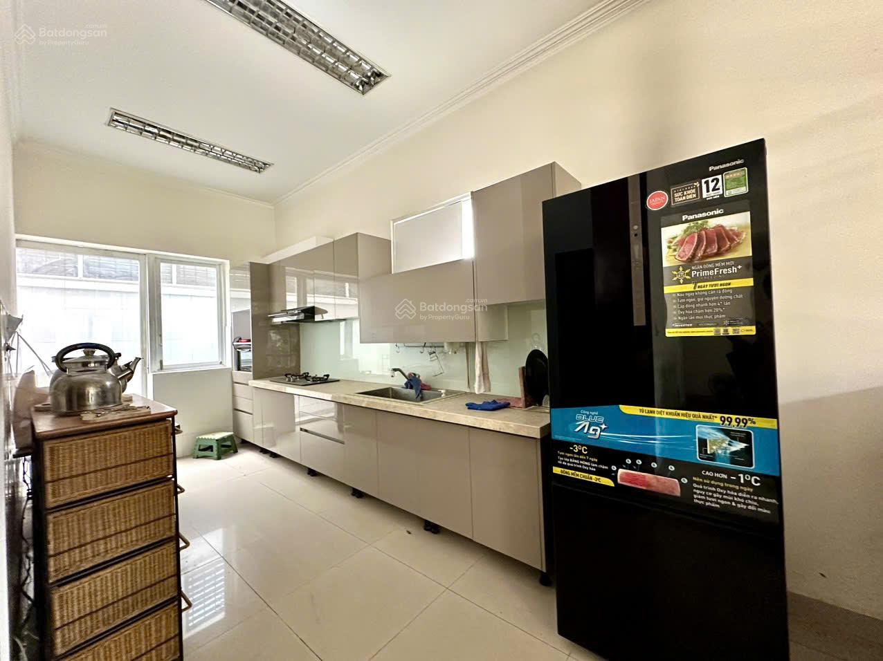 Cho thuê căn gốc Bt oasis 1. 3pn DT sử dụng 230m2. nhà đẹp thông thoáng i hình vào ở luôn