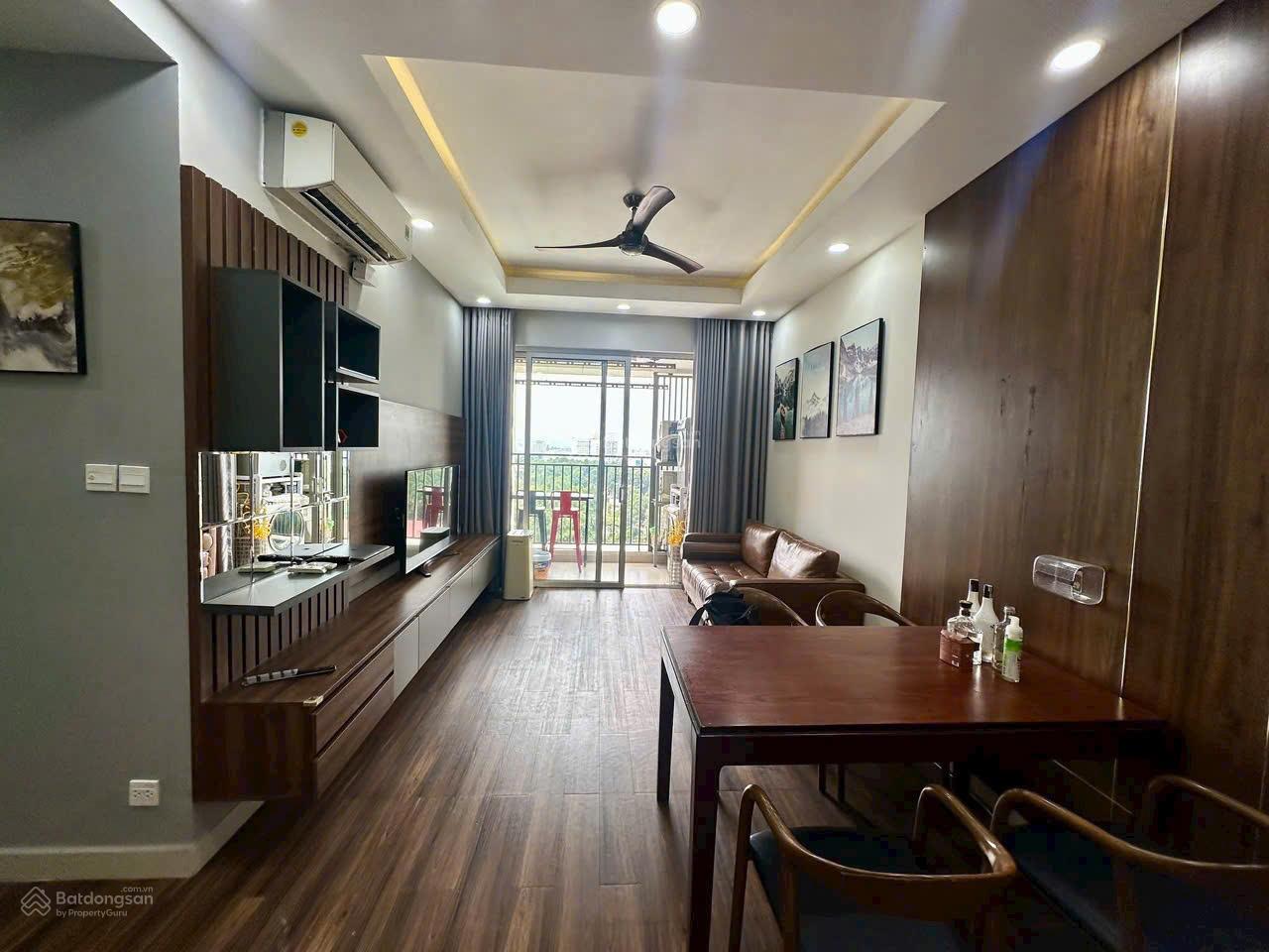 Nhà y hình, cho thuê 2PN 2WC full NT đẹp tại Golden Mansion Phú Nhuận cạnh công viên Gia Định