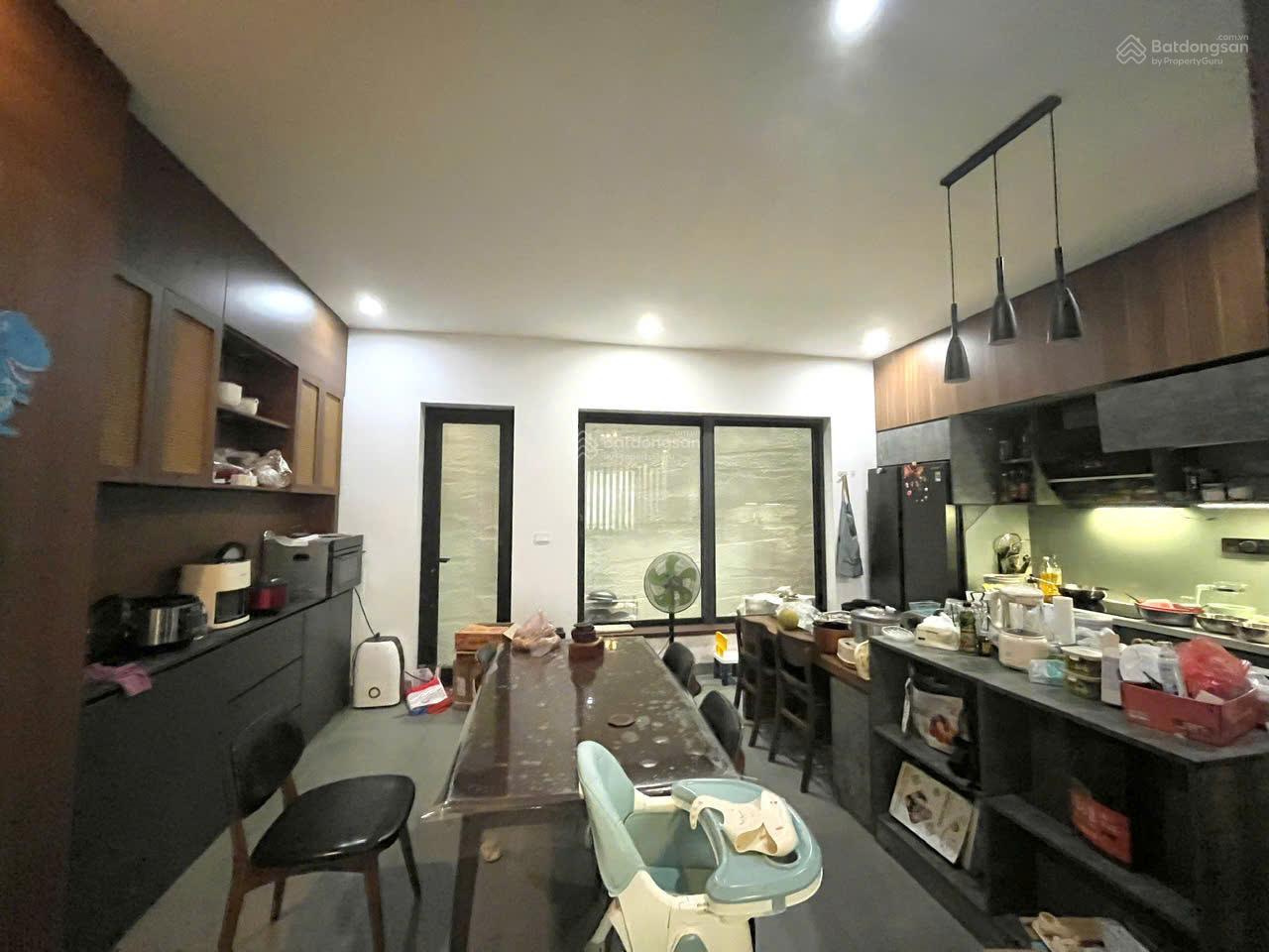 Bán nhà vườn khu D Hoàn thiện siêu đẹp, trước mặt trường học bước chân tới vườn hoa Bán nhà vườn khu D Hoàn thiện siêu đẹp, trước mặt trường học bước chân tới vườn hoa