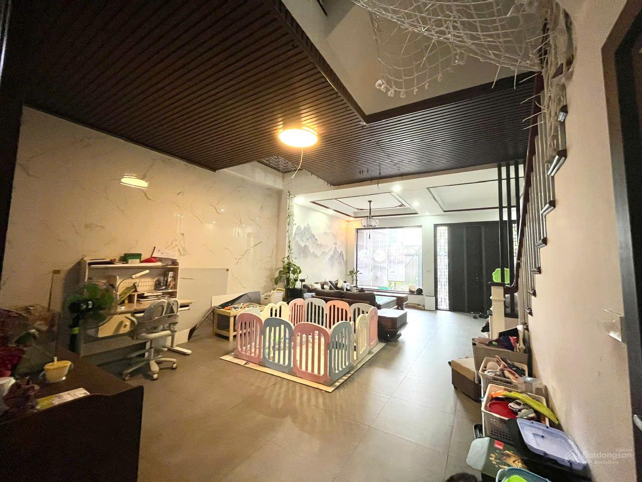 Bán nhà vườn khu D Hoàn thiện siêu đẹp, trước mặt trường học bước chân tới vườn hoa Bán nhà vườn khu D Hoàn thiện siêu đẹp, trước mặt trường học bước chân tới vườn hoa