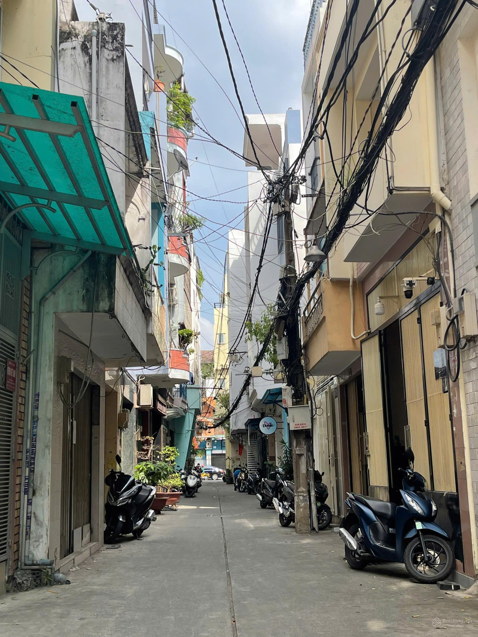 Nhà HXH Trần Đình Xu 4x14m, 2 lầu trung tâm Quận 1 giá 12.8 tỷ