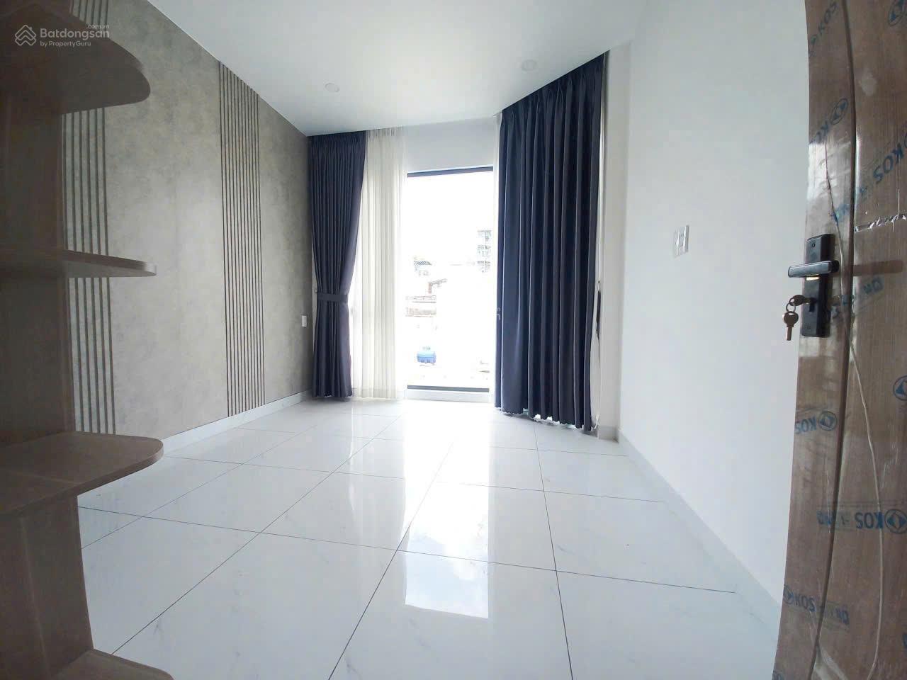 Bán rẻ nhà đẹp 2 lầu sân thượng , đường xe hơi Khu Kiều Đàm, giá 8,6 tỷ