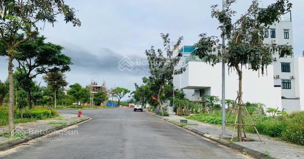 Bán gấp lô đất V6(B2-96) View kênh sinh Thái,đối diện toà Plaza 4 vị trí đẹp nhất FPT City Đà Nẵng