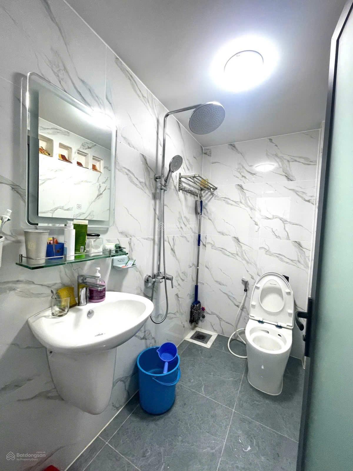 Lê Hồng Phong, Quận 10 - hẻm 5m ô tô tới nhà - DT 43m2 x 4 tầng mới tinh