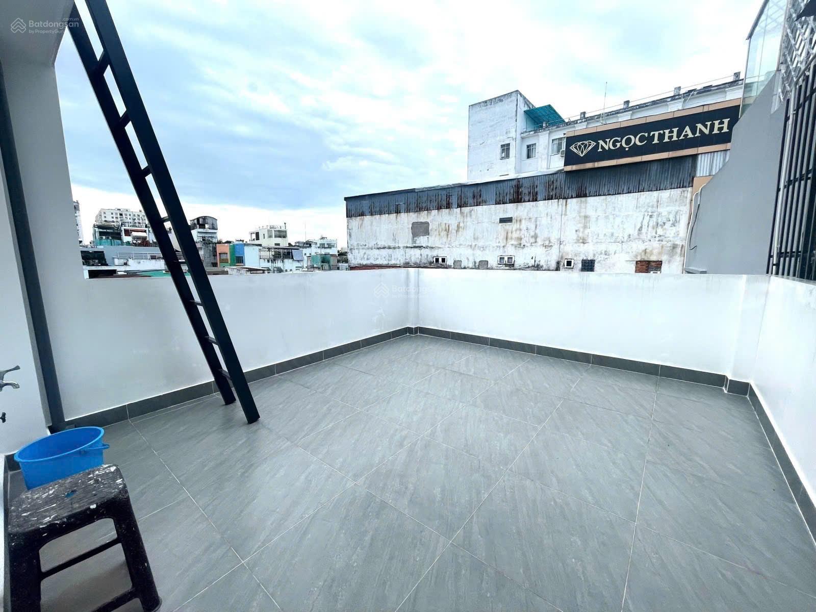 Lê Hồng Phong, Quận 10 - hẻm 5m ô tô tới nhà - DT 43m2 x 4 tầng mới tinh