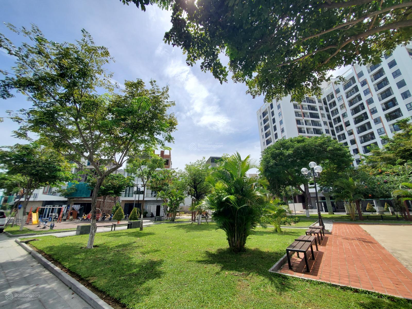 LÔ GÓC SIÊU HIẾM, đối diện công viên, khu đô thị VCN Phước Long 1