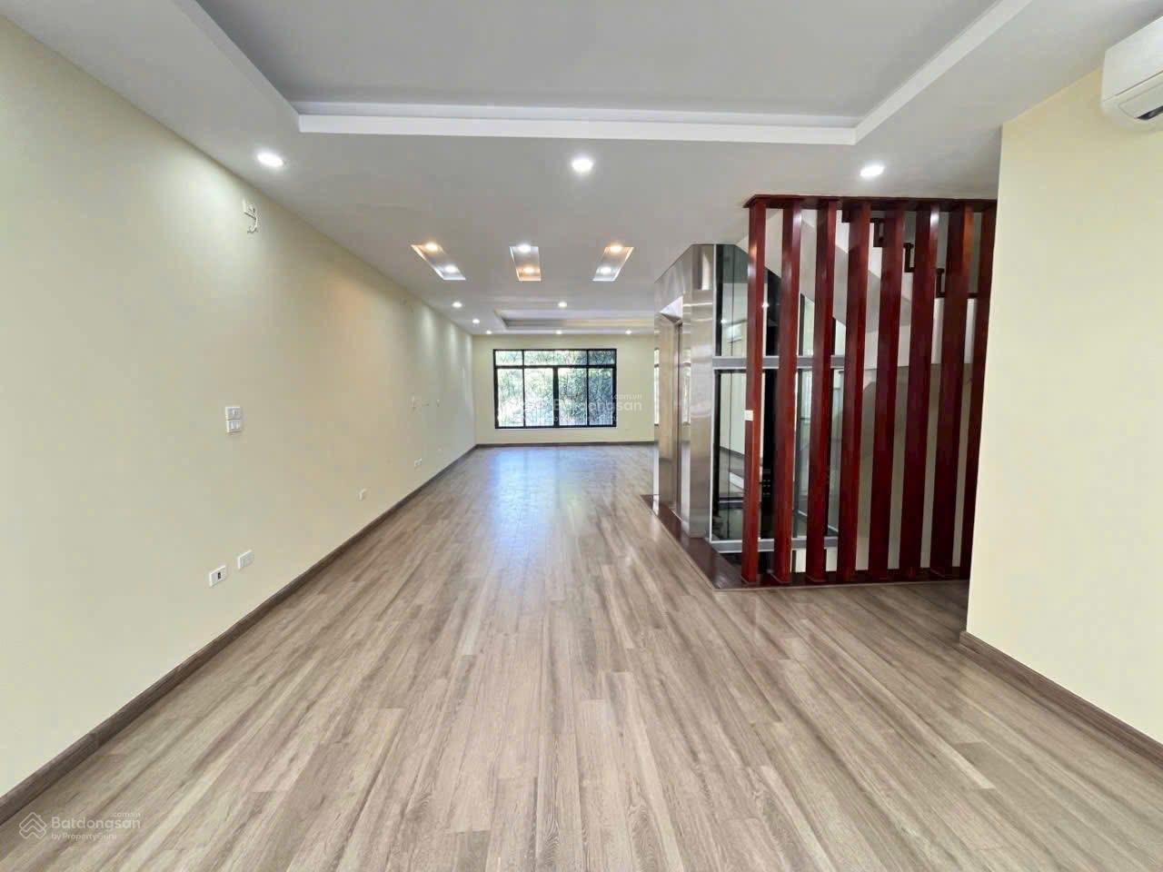 Cho thuê 8 căn liền kề biệt thự quanh Mỹ Đình, Nguyễn Cơ Thạch, Trần Hữu Dực oto đỗ thoải mái