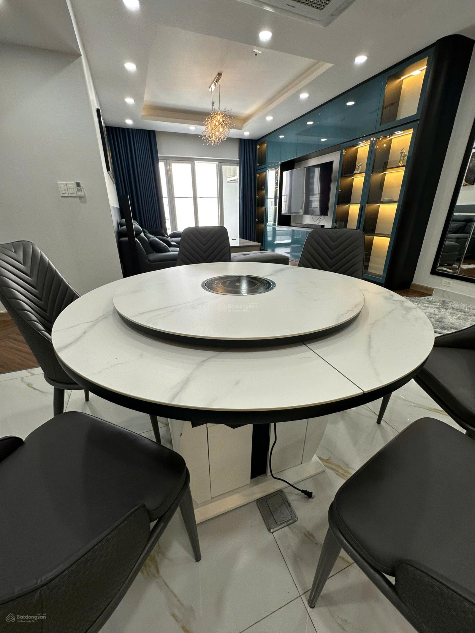 COSMO CITY NGUYỄN THỊ THẬP, Q7 Giá: 8,7 tỷ 128m² Nội thất cao cấp Ban công siêu rộng