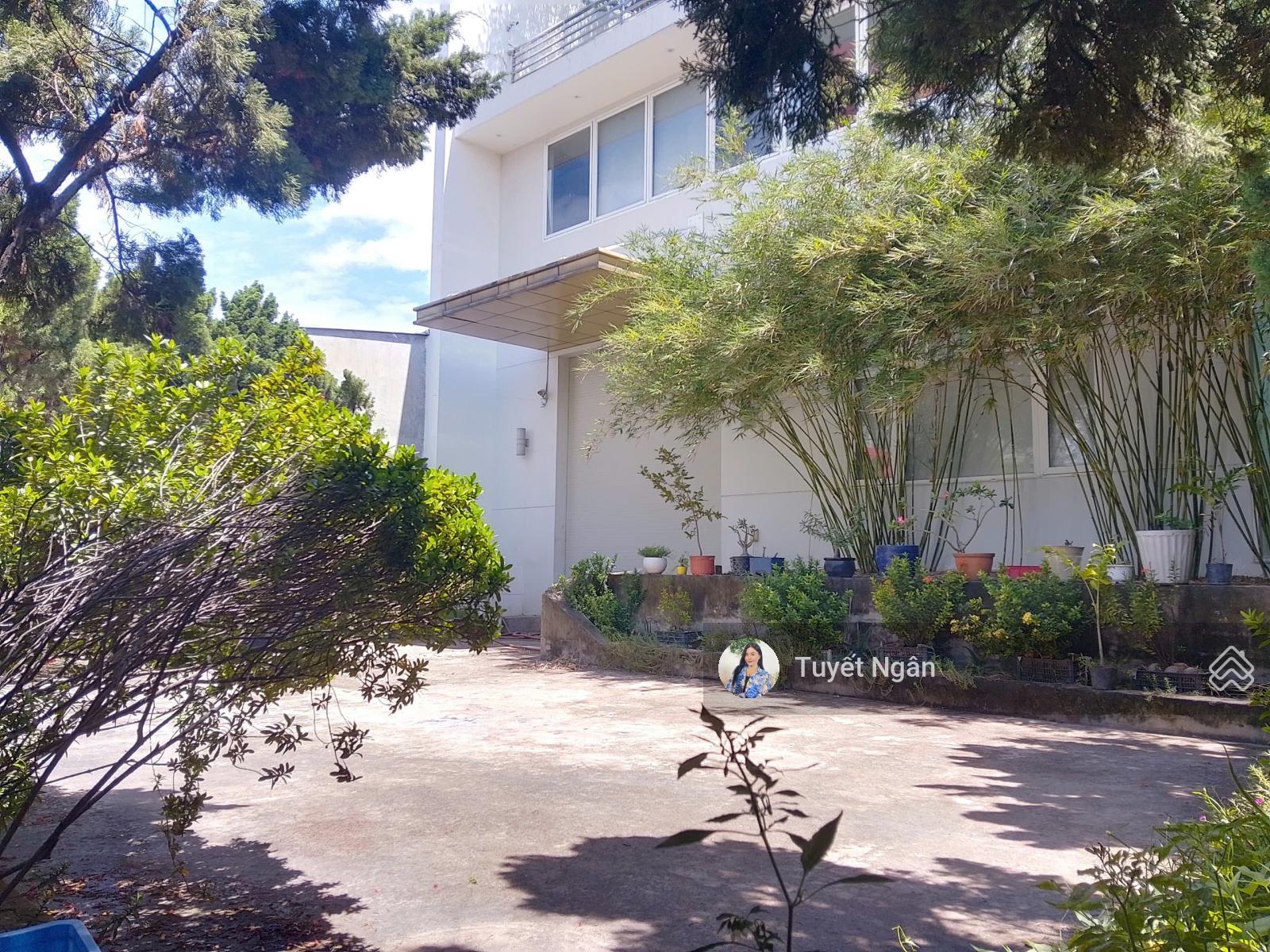 Hàng hiếm Thảo Điền quận 2 - 1000m2 - chỉ 115 tỷ - CTXD: hầm 6 tầng