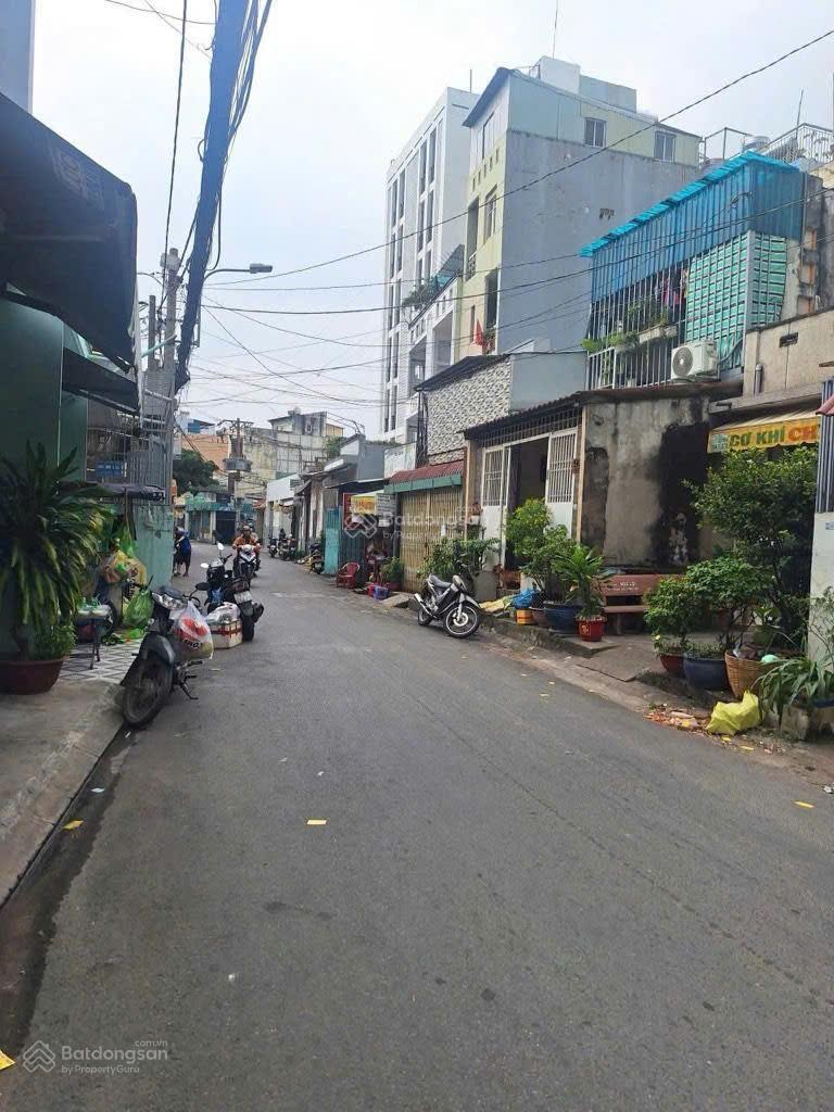 Bán nhà mặt tiền Đường Lý Thánh Tông, Tân Phú, HCM chỉ với giá 6,9 tỷ - 57m2