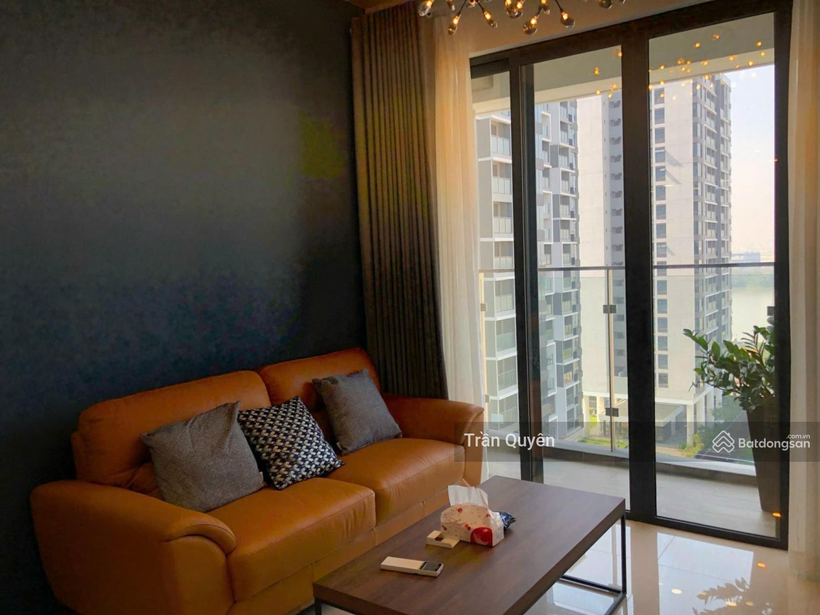 Bán căn hộ - 2PN giá tốt trong khu vực, thuận tiện di chuyển 8.35 tỷ bao trọn phí - 80m2 - sổ