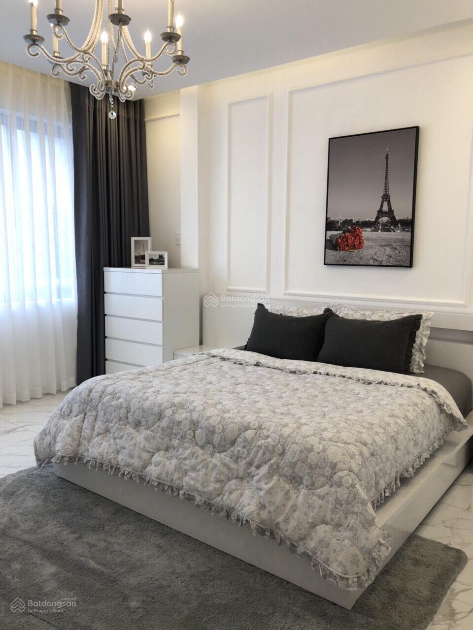 Bán nhà mặt tiền Triệu Quang Phục, P. 11, Q. 5 DT: 4 x 13m vuông vức giá 18.3 tỷ