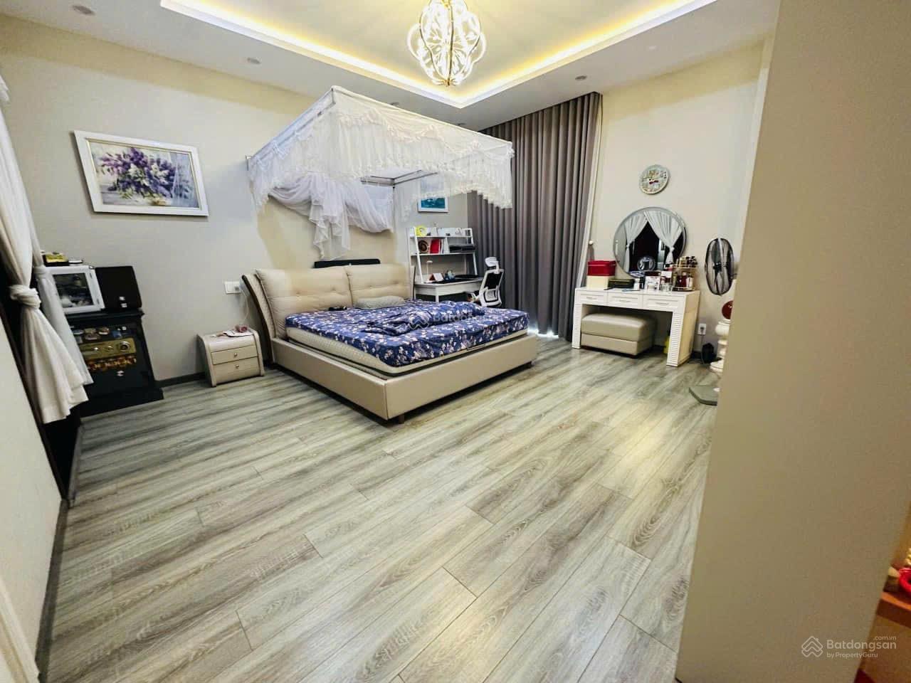 Biệt thự 3 tầng khu Đảo Nổi, view sông lớn.