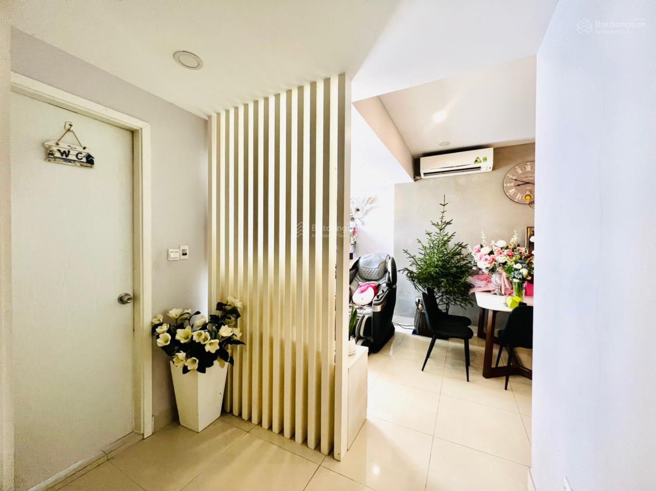 Cực tốt bán CC 2PN, 2WC tại The Park Residence, 3,4 tỷ, 73m2 hàng hot