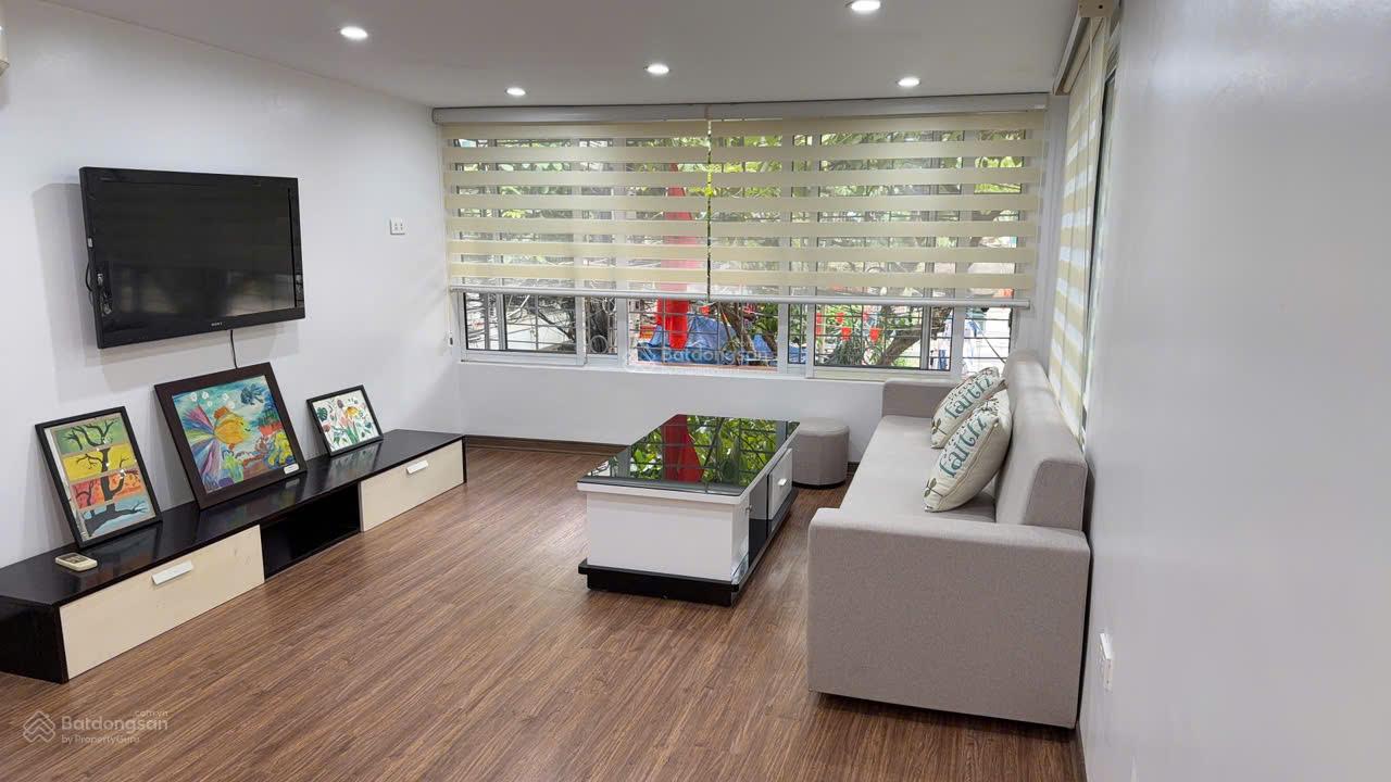 Bán chung cư thang bộ Trần Đăng Ninh, Cầu Giấy, 86m2, 2 ngủ, nhà nguyên bản, giá 6 tỷ Bán chung cư thang bộ Trần Đăng Ninh, Cầu Giấy, 86m2, 2 ngủ, nhà nguyên bản, giá 6 tỷ